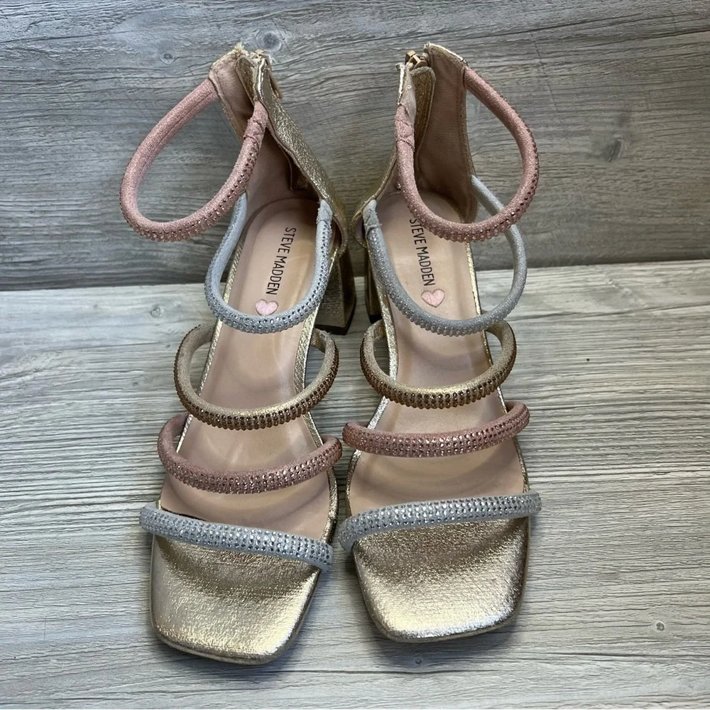 Steve Madden kids Jlucyy strappy metals chunky heel sandal kids 6 woman’s 7.5